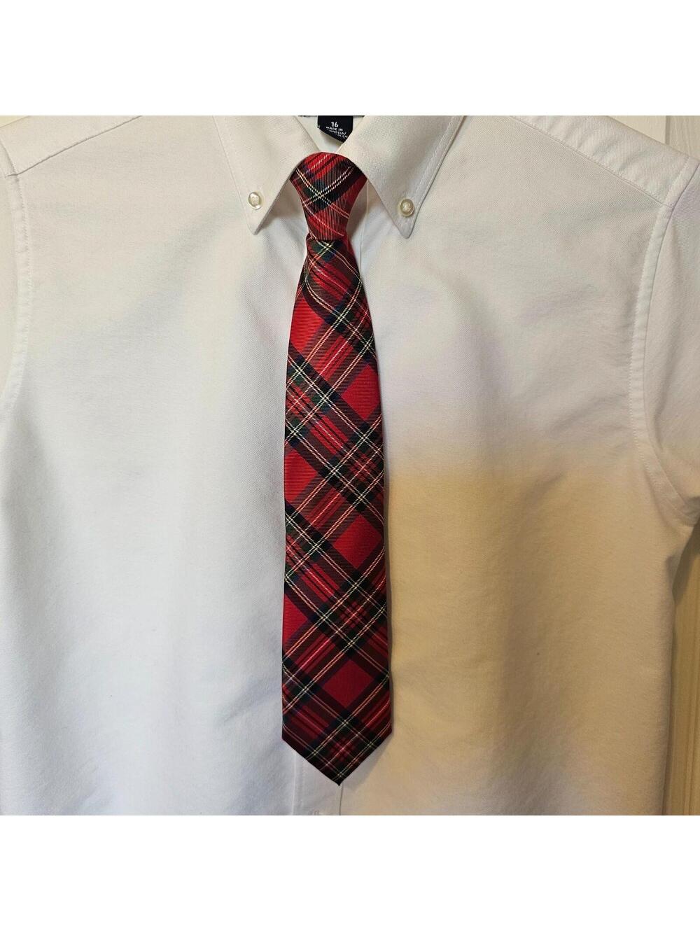 Boys Chaps clip-on tie 14"L x 2.5"W Tartan Plaid formal